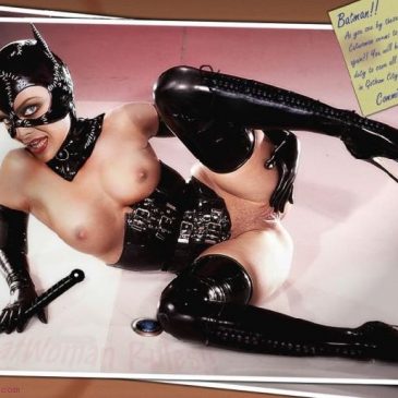 Hot pics of nude Catwoman