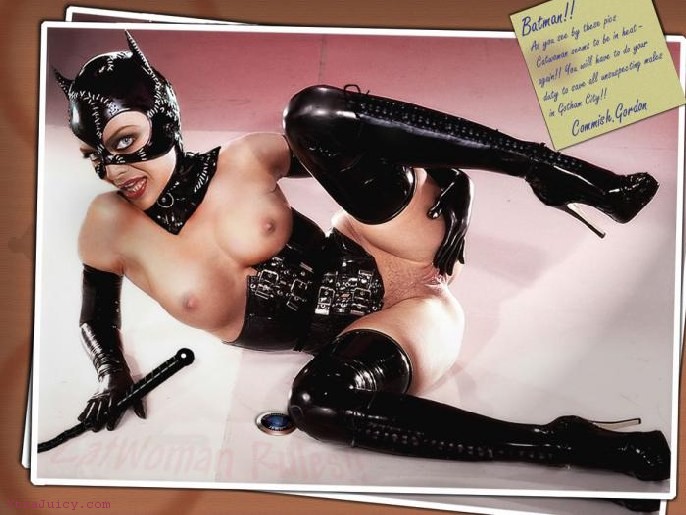 Hot pics of nude Catwoman  