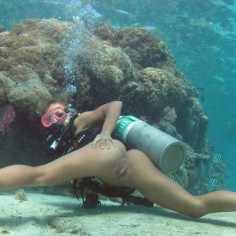 Nude underwater photos  