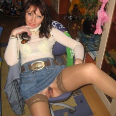 upskirt flasher pussy 028