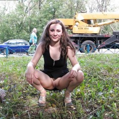 public pussy flash 23