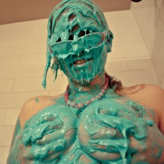 girls mud jelly 010